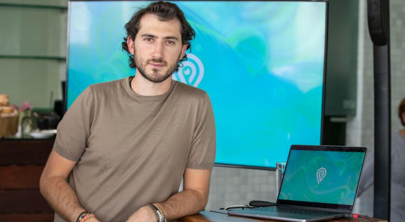 Carlos Gotlib, hijo de Adela Micha, presenta WeHelp
