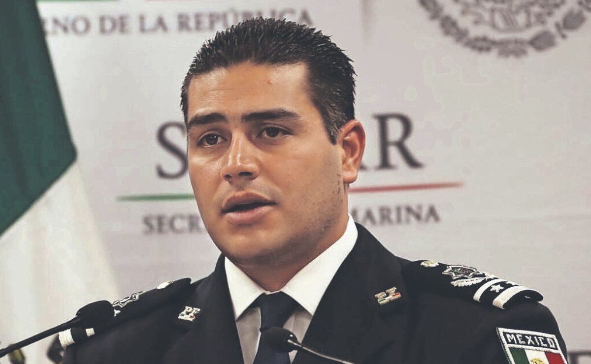 Omar García Harfuch presume foto con su mamá María Sorté