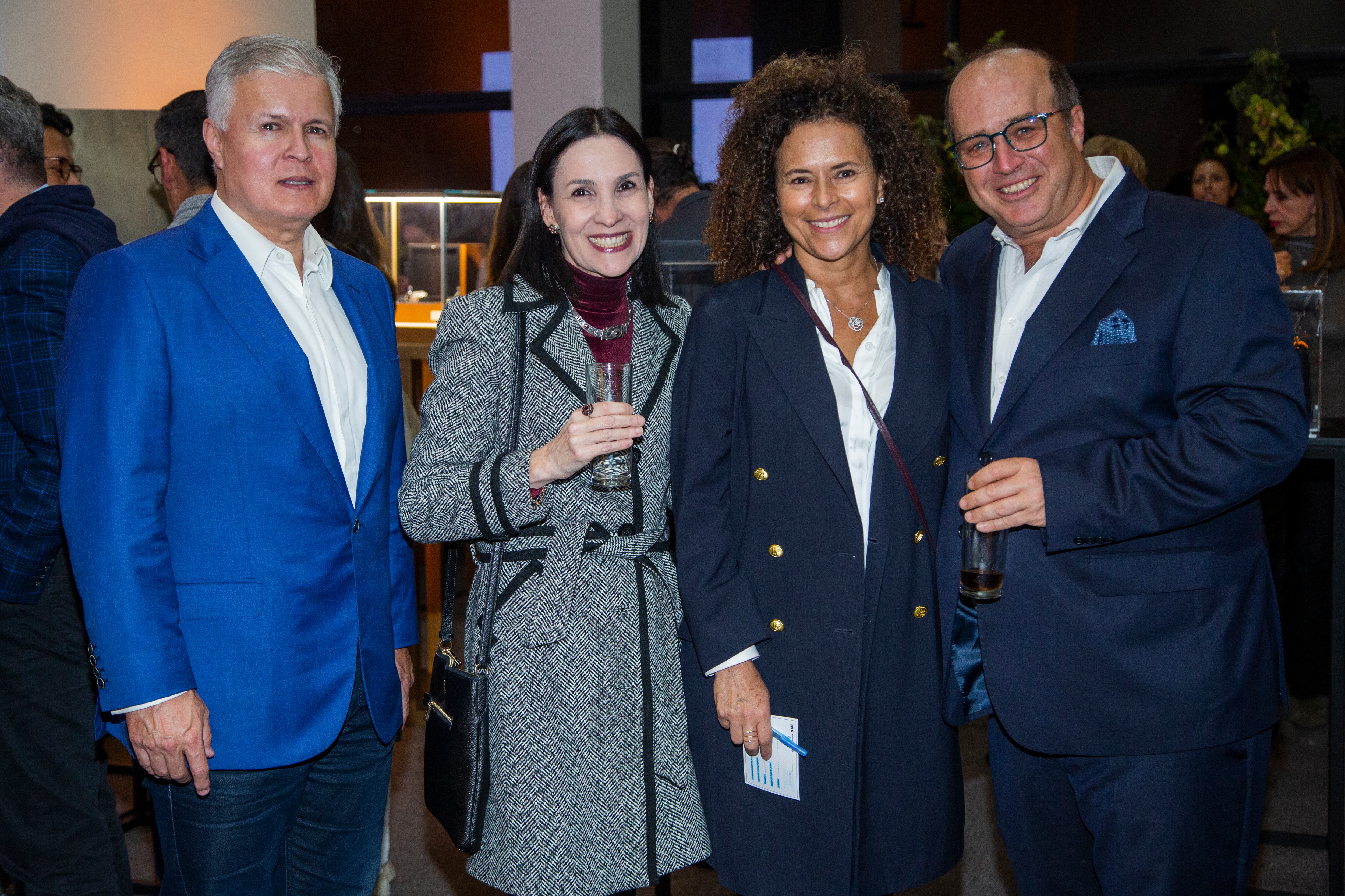 Héctor San Román, Vivian Gleich, Gabriela Rojas y Ari Holtzman. (Foto: Héptor Arjona)