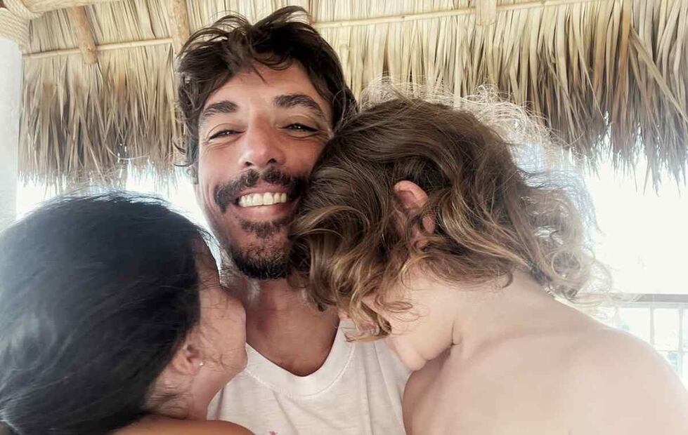 Alberto Guerra junto a sus hijos / Foto: Instagram