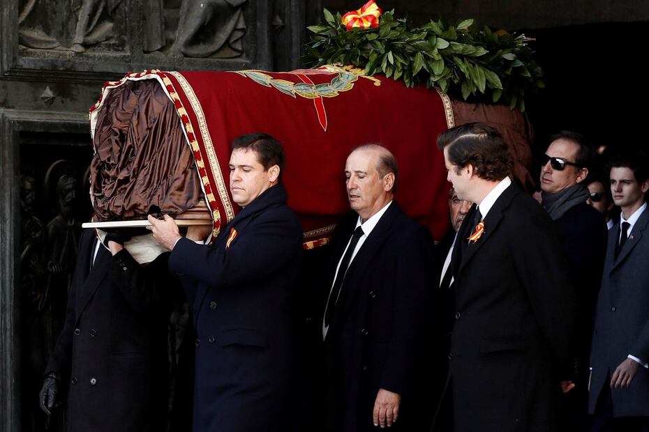 Exhumación de Franco opaca homenaje de Camilo Sesto en España