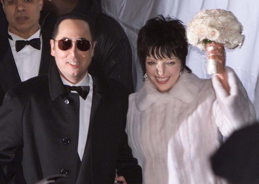 Los 15 matrimonios de famosos que duraron un suspiro