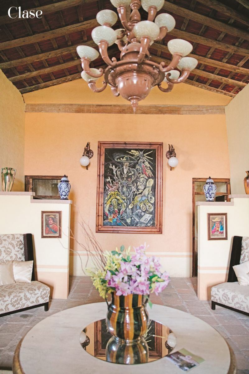 EN PORTADA: La hacienda de Norma Icaza de Bejarano 