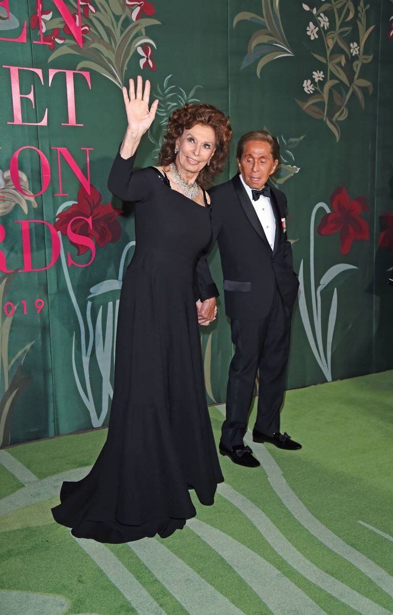 Sophia Loren y François-Henri Pinault en la Green Carpet Fashion Awards