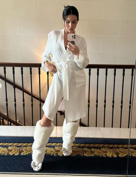 Georgina Rodríguez previo al desfile de Loewe en la Semana de la Moda de París 2023 / Instagram: @georginagio