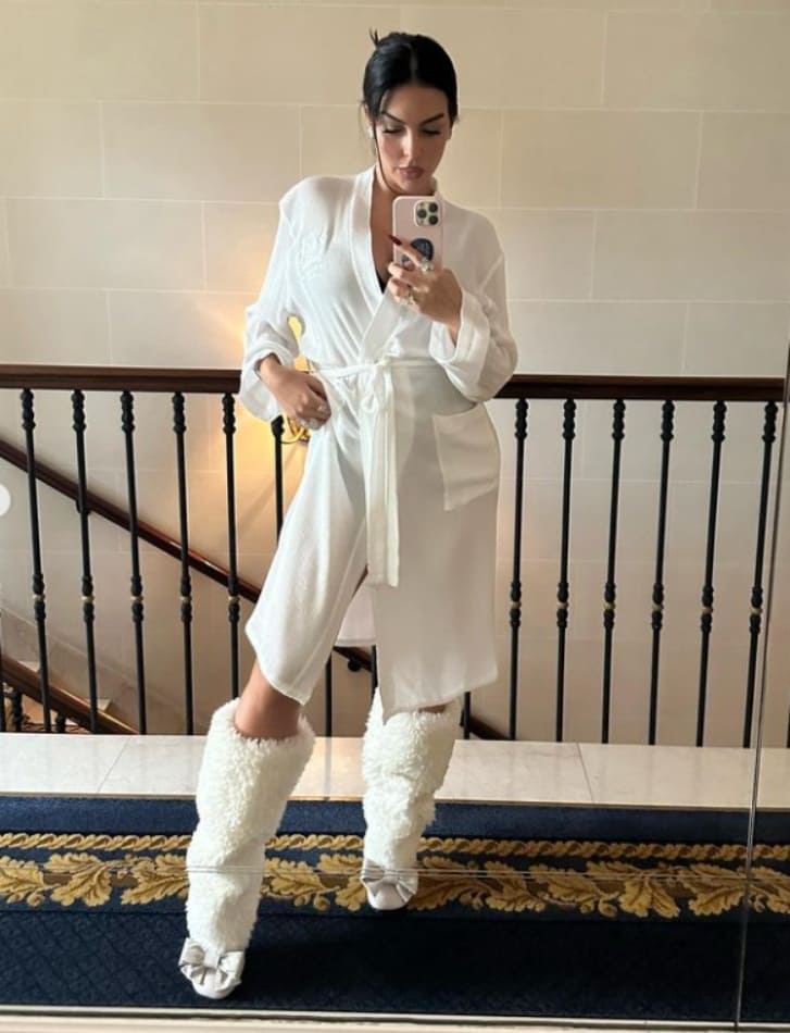 Georgina Rodríguez previo al desfile de Loewe en la Semana de la Moda de París 2023 / Instagram: @georginagio