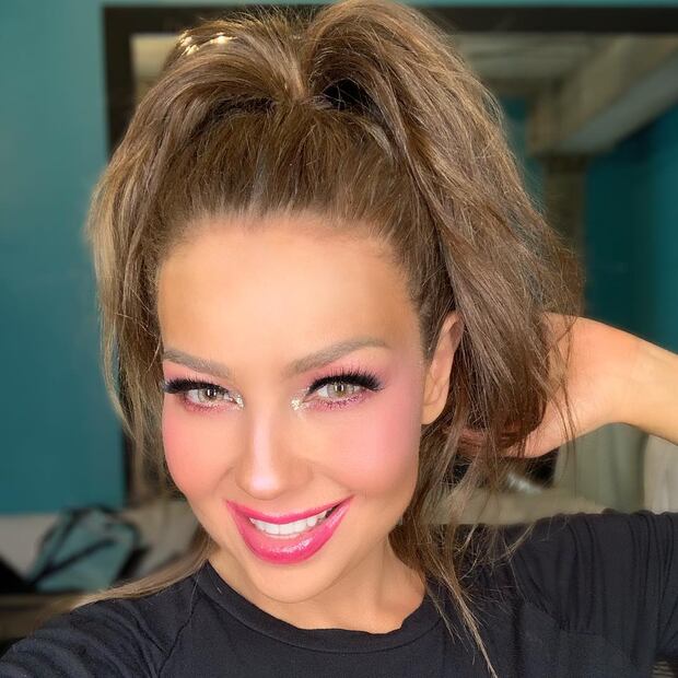 VIDEO: Thalía y su hijo tienen un momento al estilo de “El rey León”