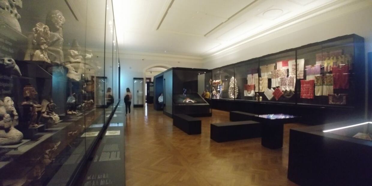 Carlos Slim es accionista de empresa que patrocina museo donde está el “Penacho de Moctezuma"