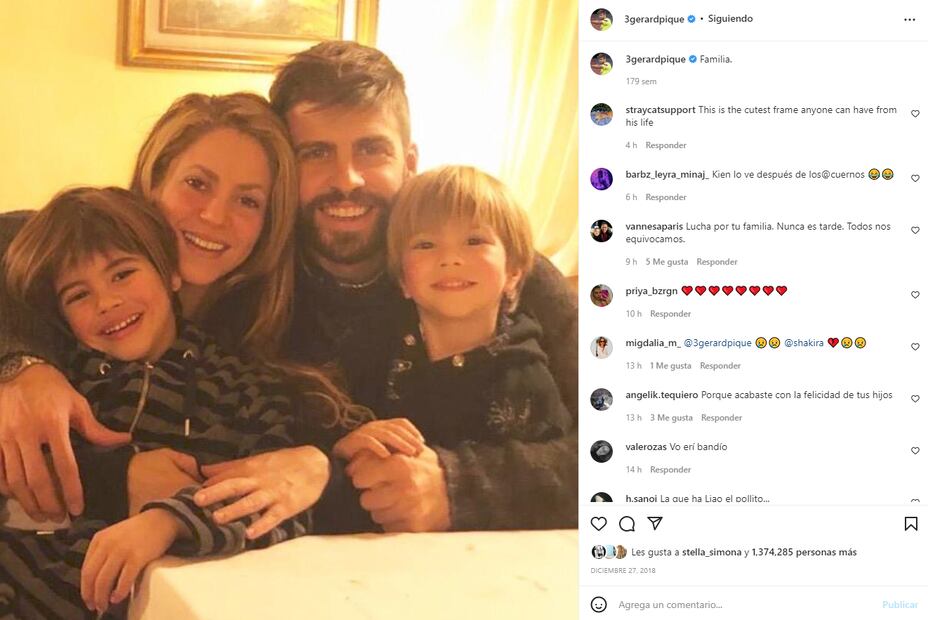 Gerard Piqué y Shakira junto a sus hijos Milan y Sasha / Instagram