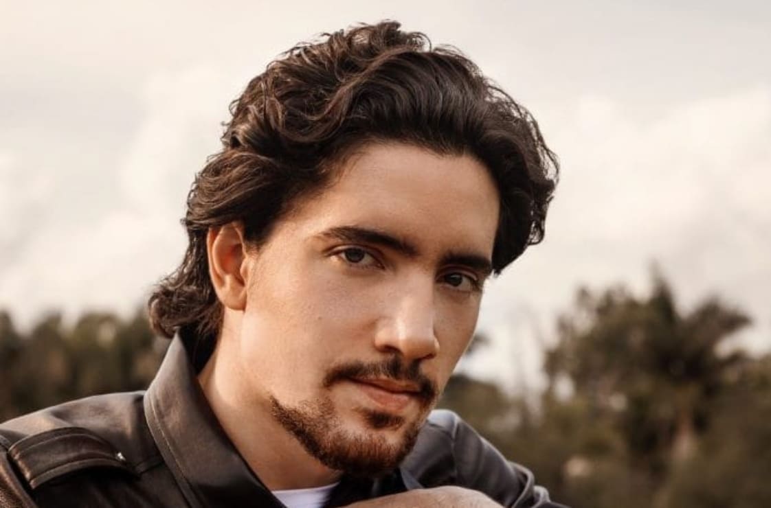 Alex Fernández sufre accidente durante sus vacaciones familiares en Vail