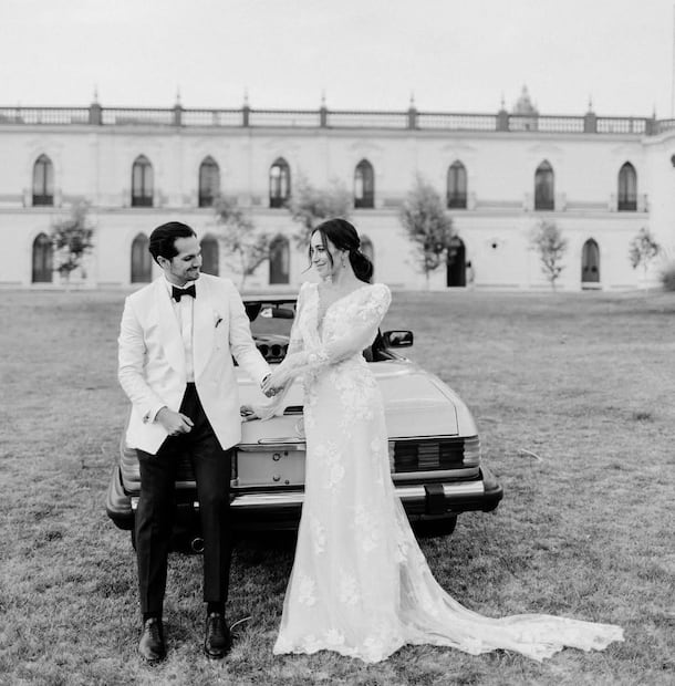 Paola Zurita y Alejandro Serralde se casaron en Hacienda Zotoluca / Foto: Instagram @paumtzurita
