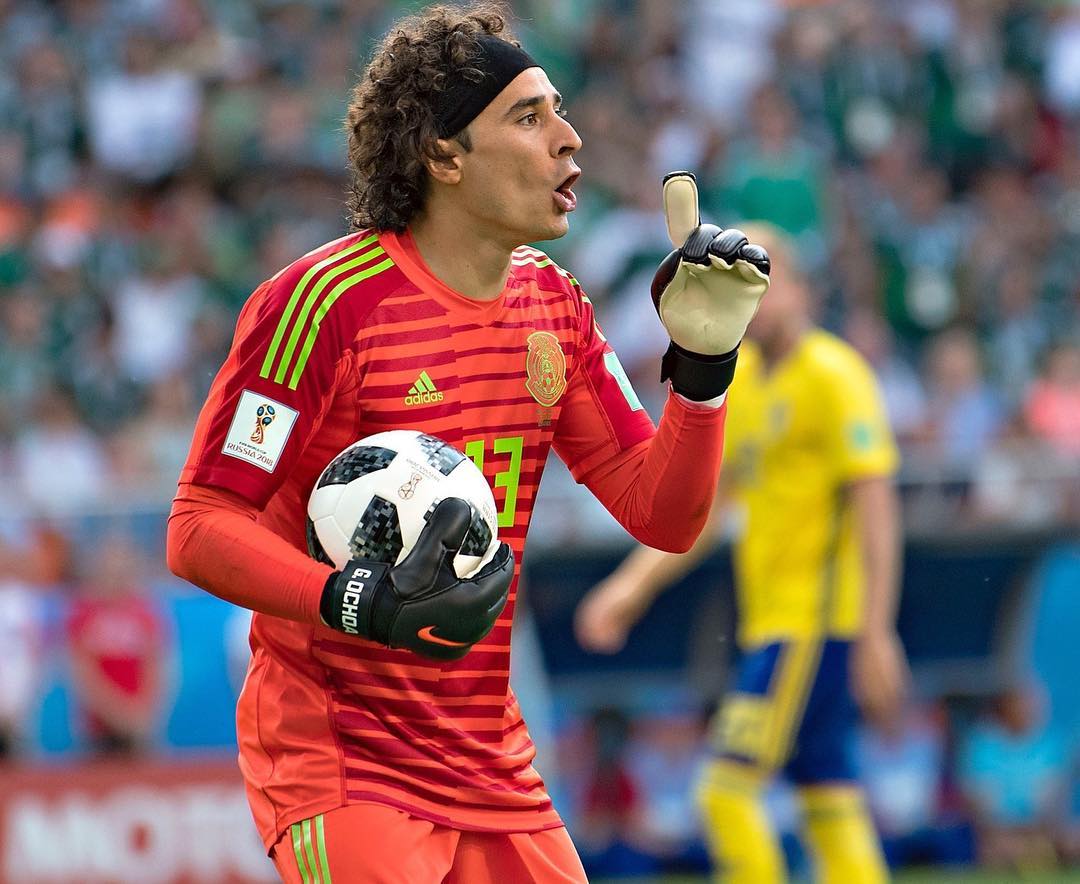 Estos han sido los cambios de look de Memo Ochoa 