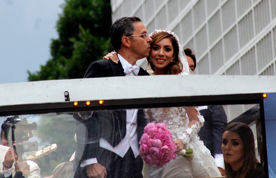 ¿Quién es César Yáñez Centeno y por qué hasta AMLO fue a su boda?