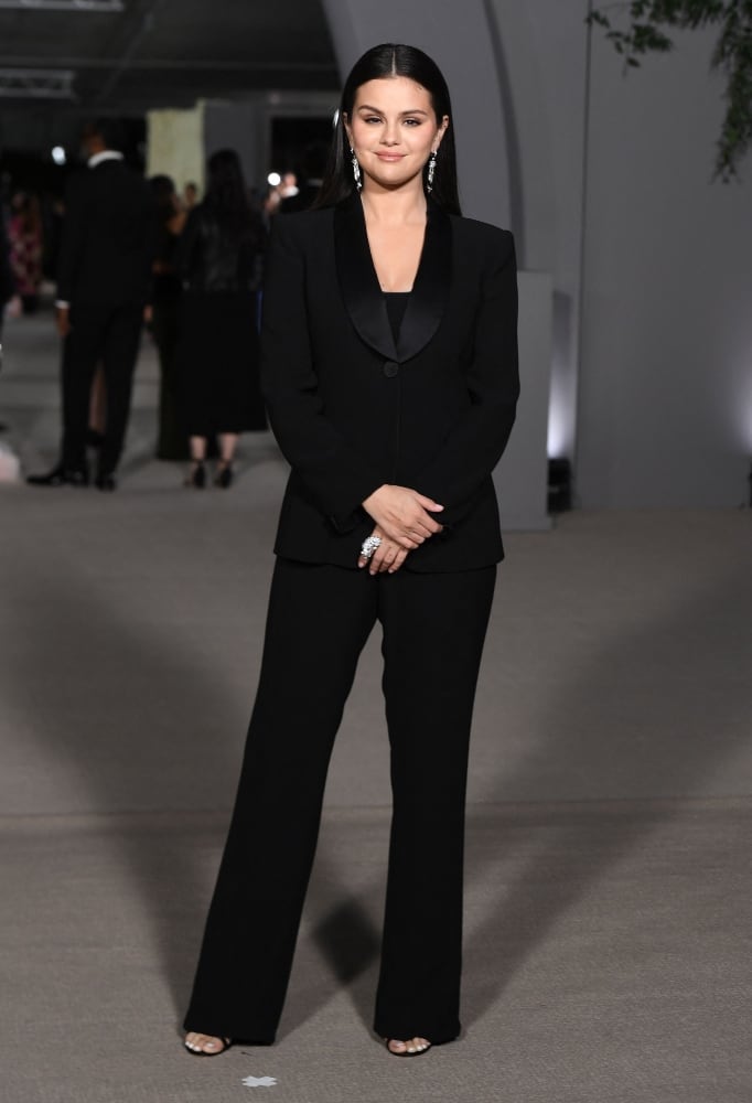 Selena Gomez y Hailey Bieber terminan rumores de enemistad al tomarse una foto juntas