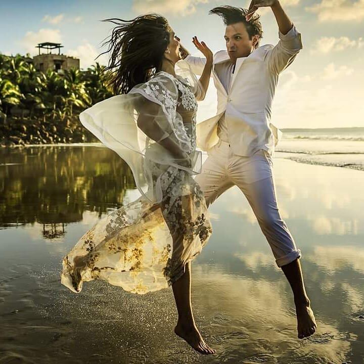  Claudia Álvarez y Billy Rovzar, una gran historia de amor y complicidad 