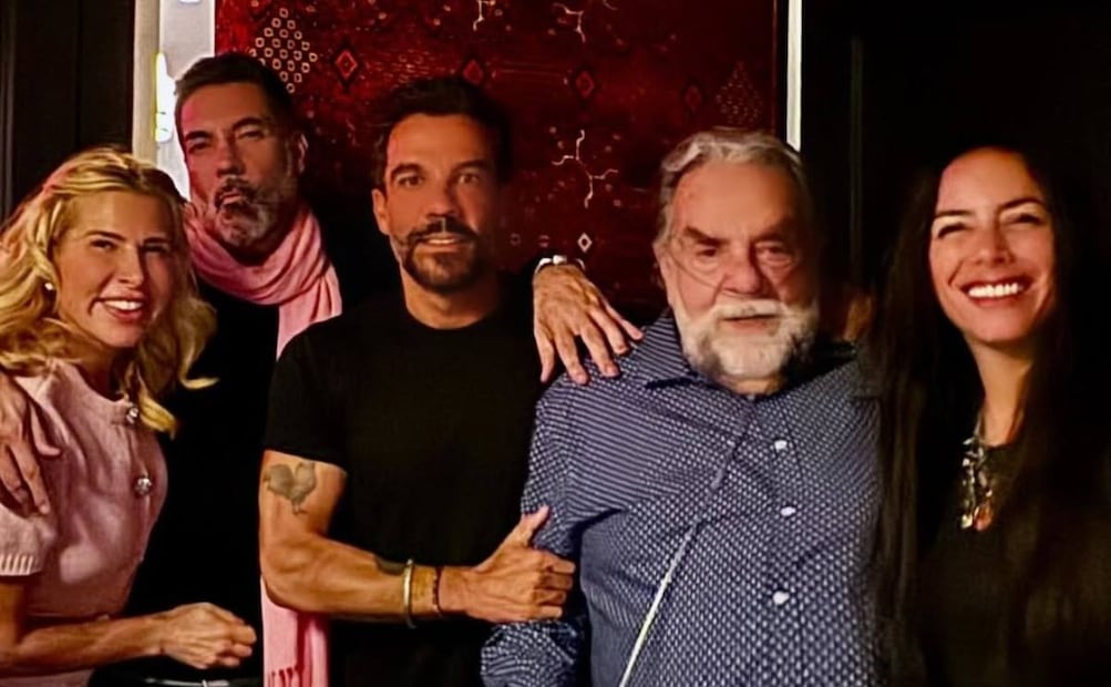 Beatriz Pasquel, Pablo y Pedro Moctezuma, Cayetano Moctezuma y Claudia Lizaldi / Foto: Instagram @pedromoctezumaoficial