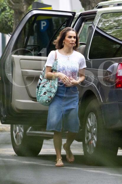 Paparazzi: Biby Gaytán de shopping con sus gemelos Daniel y Manuel Capetillo