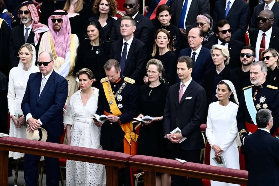 Representantes de las monarquías presentes en la misa de inicio de pontificado del papa León XIV / Foto: AFP