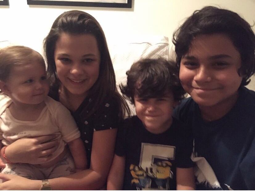 Alejandro Sanz comparte una foto de sus cuatro hijos juntos 