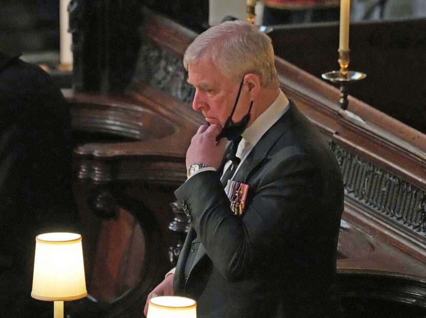 Carlos de Gales cree que la demanda contra el príncipe Andrés es "irresoluble"