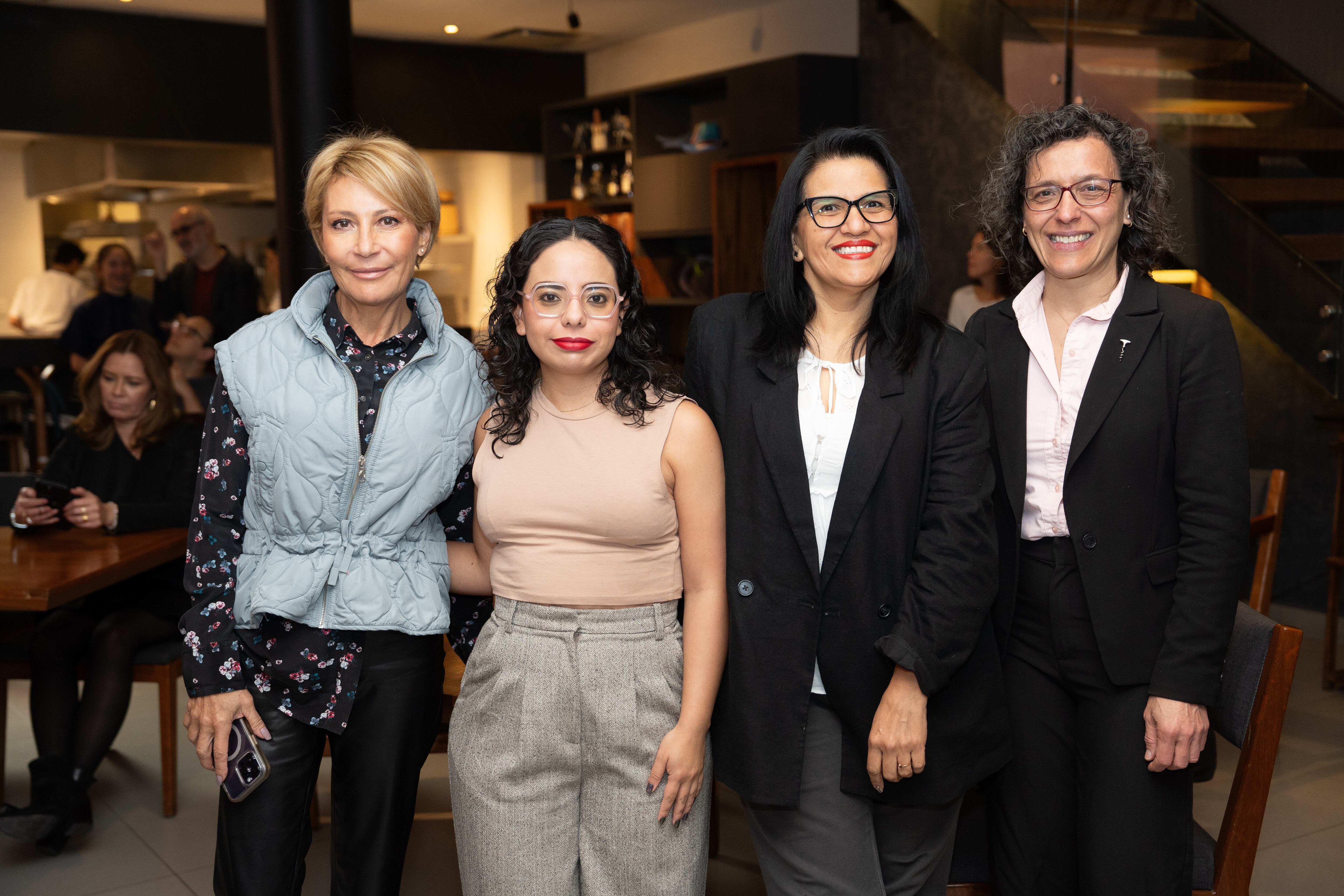 Sara Toca, Miriam Lira, Sandra Buda y Verónica Rico. (Foto: Héptor Arjona)