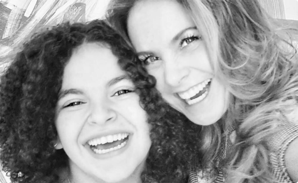 La hija de Lucero y Mijares destaca por su look y habilidades deportivas