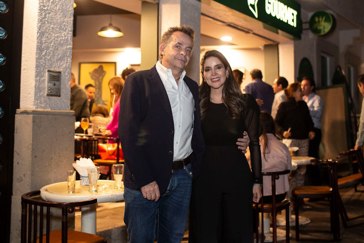 Roberto Álvarez y Andrea Cervantes. Foto: Esteban Torreblanca