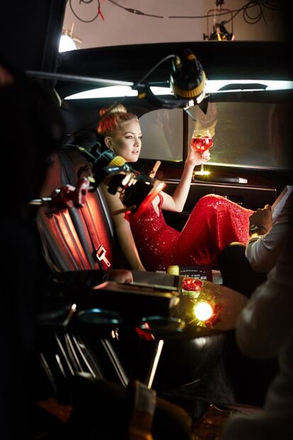 Kate Hudson y su sensualidad en el calendario Campari 2016