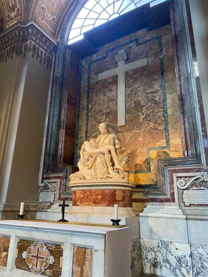 Beatriz Gutiérrez Müller visita al Papa Francisco en Ciudad del Vaticano