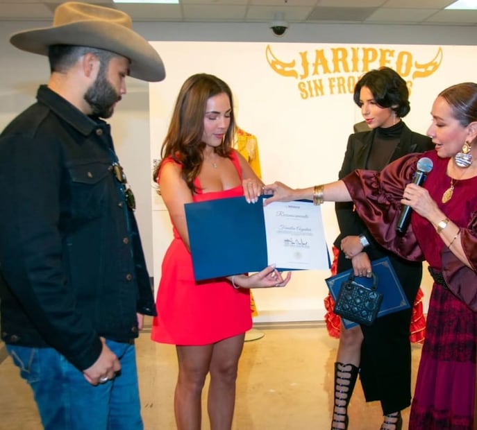 La trayectoria de Ángela Aguilar fue reconocida por el Consulado de México en Houston / Foto: Instagram