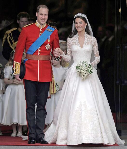 Harry vuelve al ataque contra su hermano, ¿William se casó borracho?