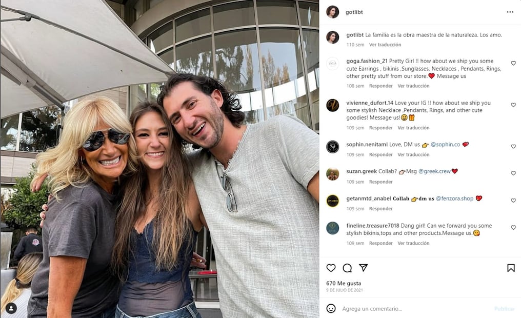 Adela Micha con sus hijos Therese y Carlos / Instagram: @gotlibt