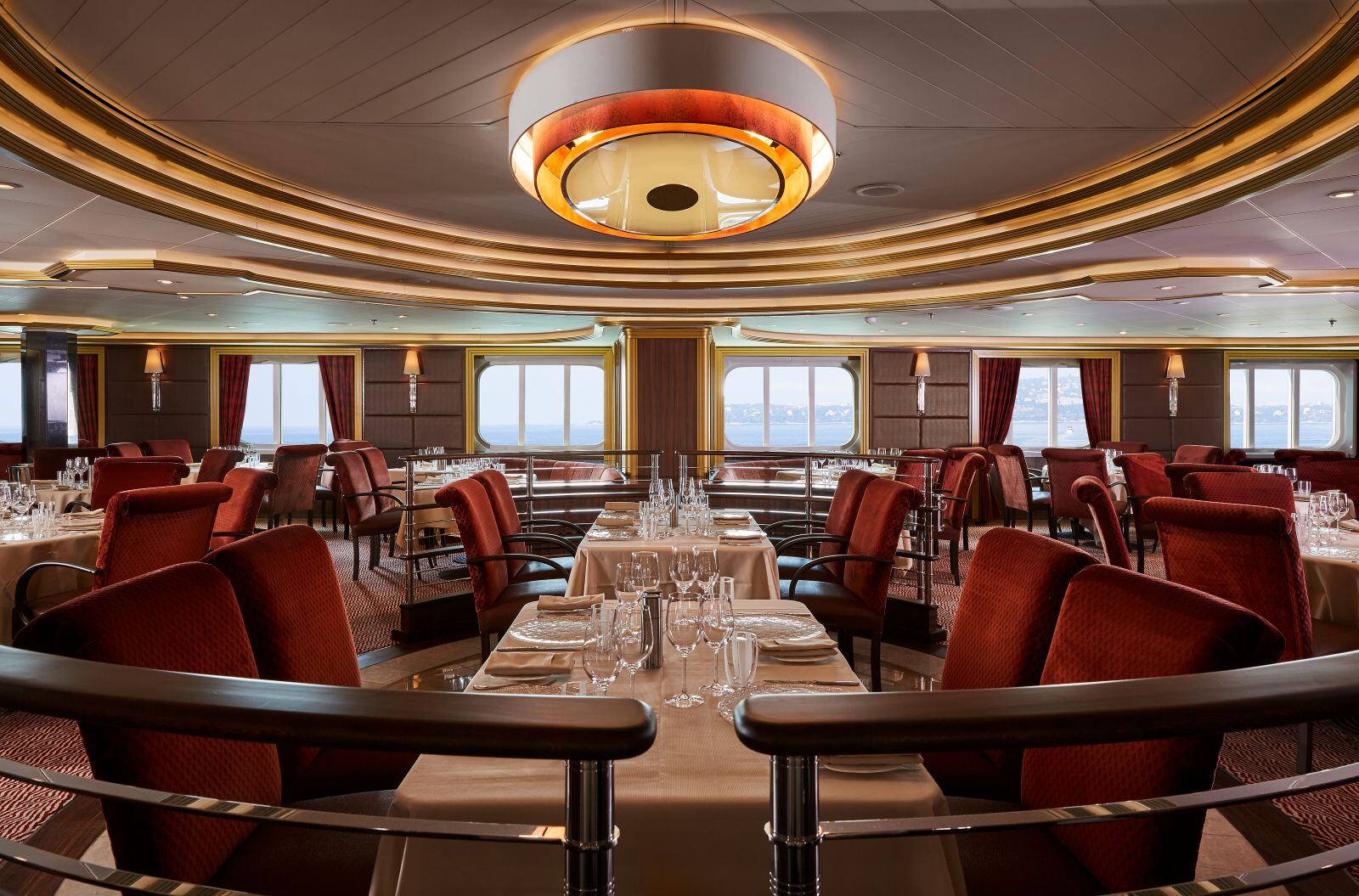 Crucero Silver Muse