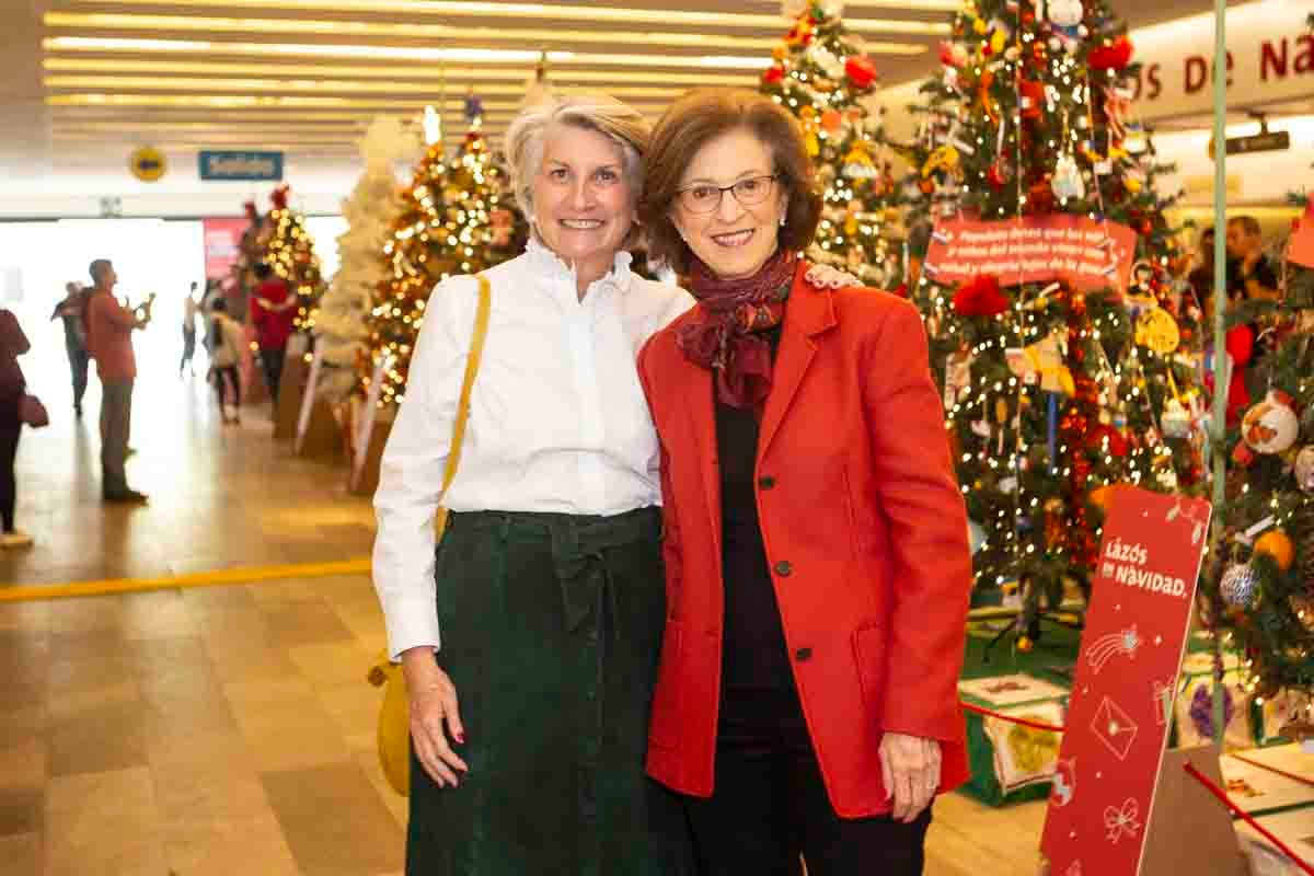 Dolores Béistegui presenta 'Lazos de Navidad' en El Papalote