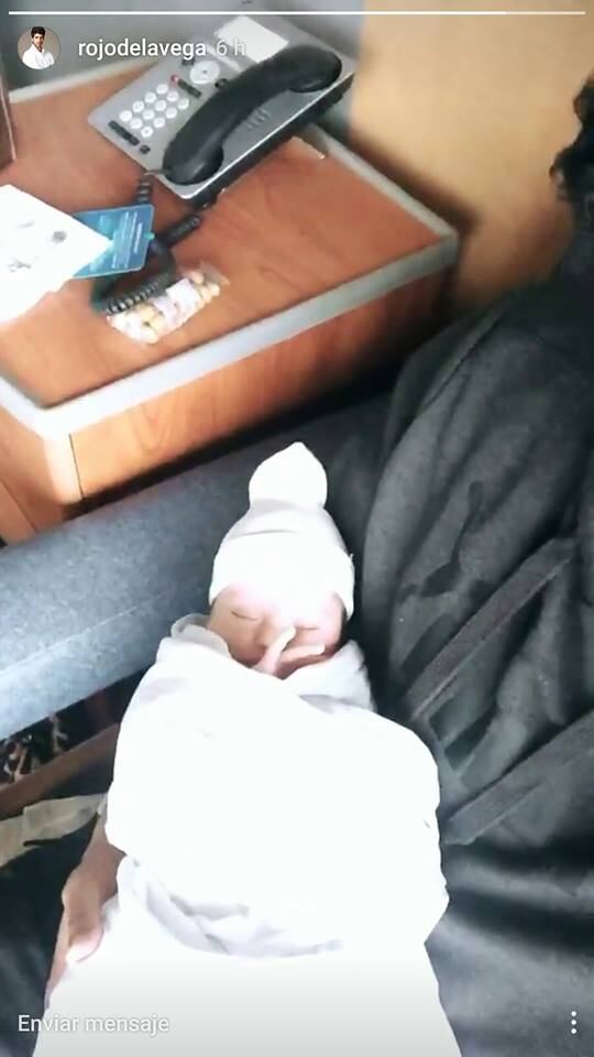 Ya nació el primer bebé de Gabriel Rojo de la Vega y Carlota Chacón