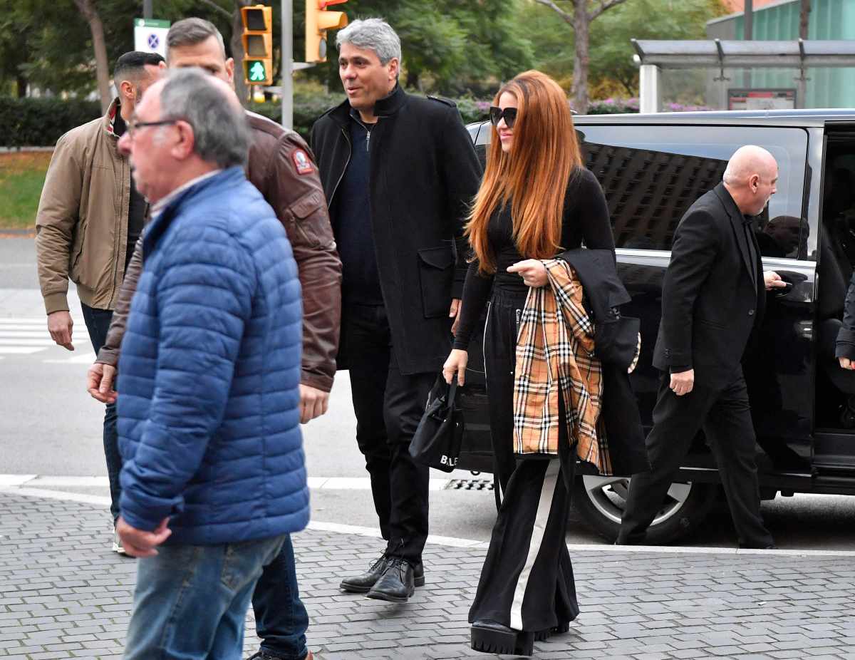 Tras 12 horas de conversaciones, Shakira y Gerard Piqué firman los acuerdos de custodia y separación