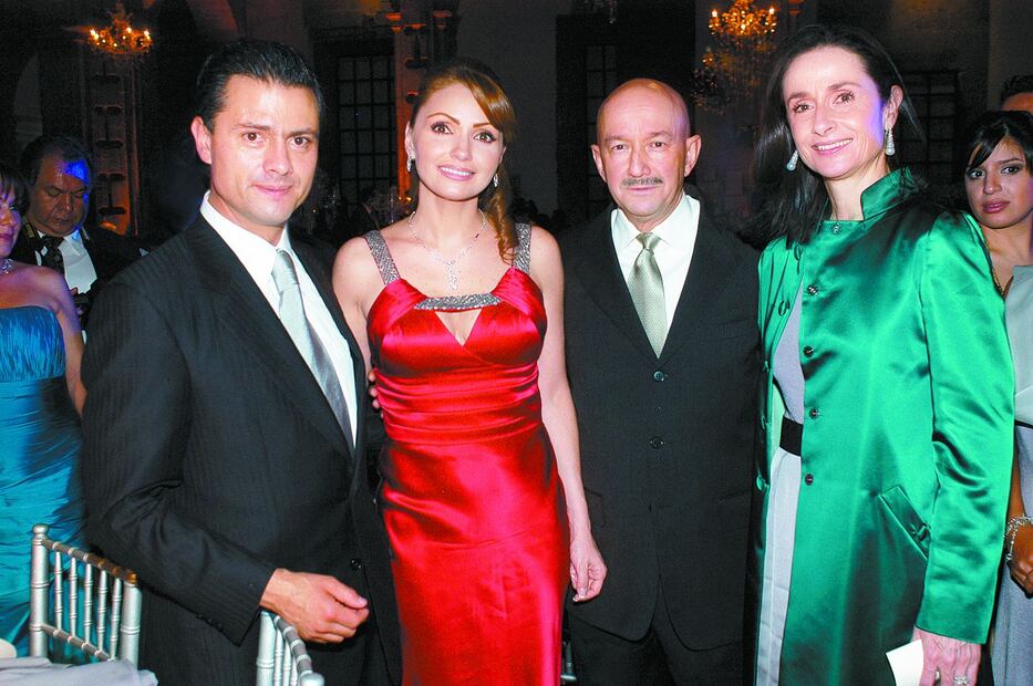 Cómo fue el noviazgo de Enrique Peña Nieto y Angélica Rivera