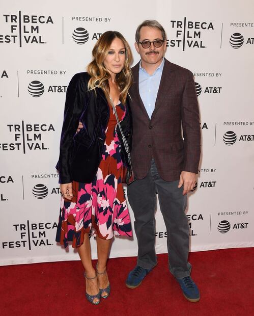 Molesta, Sarah Jessica Parker pone un alto a los rumores de su matrimonio y enfrenta a un diario