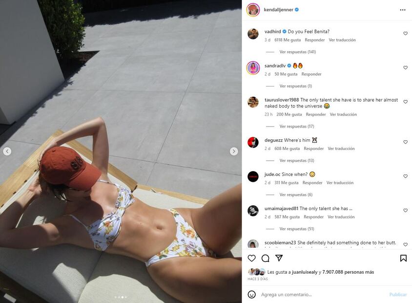 Kendall Jenner toma el sol de primavera con un microkini con flores ¿tomó las fotos Bad Bunny?