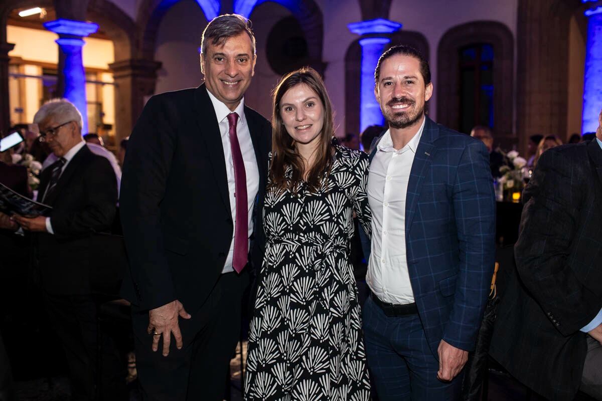 Arturo Morell, Audrey Hutteau y Eduardo Contron. (Foto: Esteban Torreblanca)