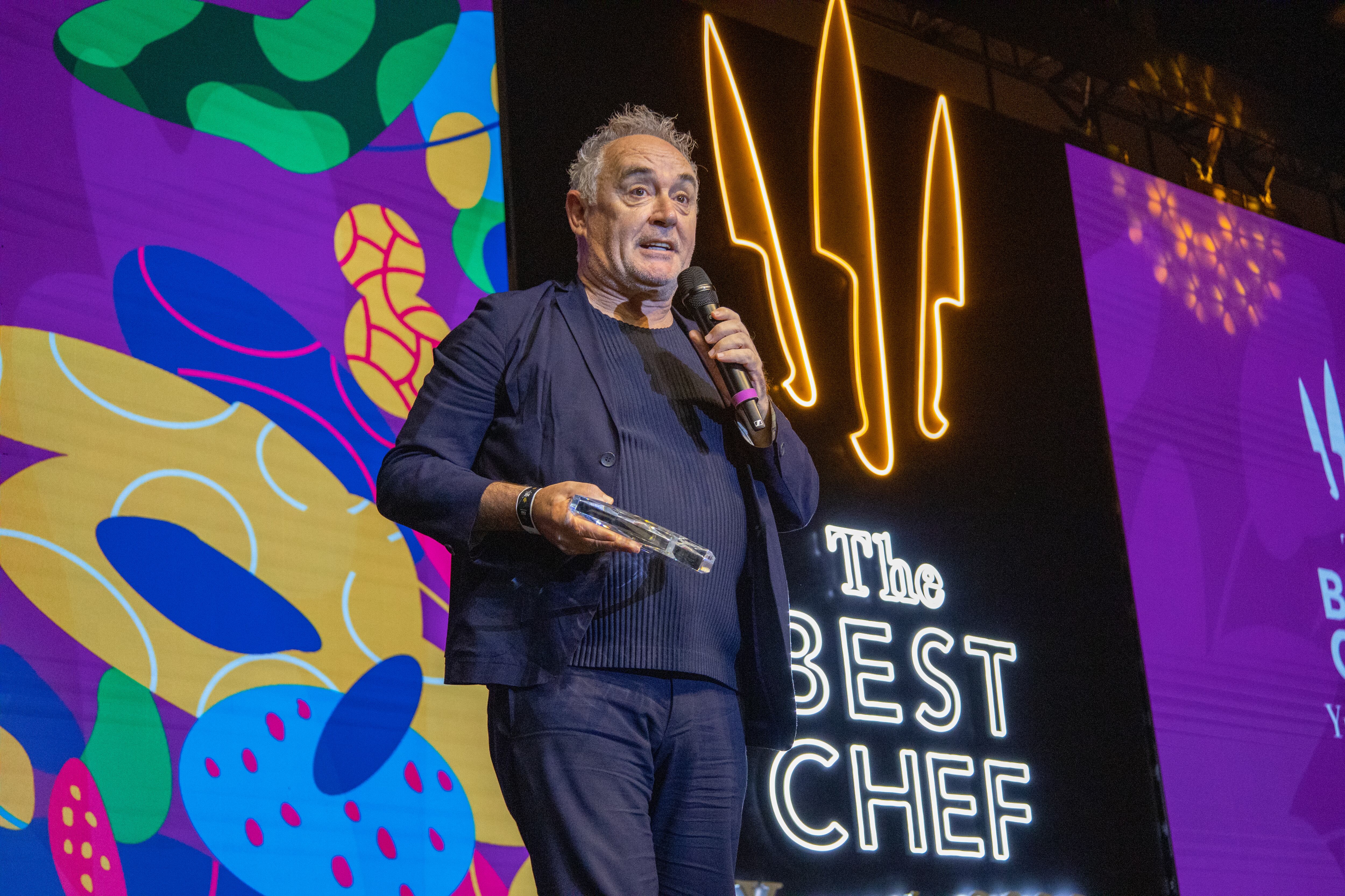 El español Ferran Adrià recibió el premio al "Mejor chef leyenda". (Foto: Especial)