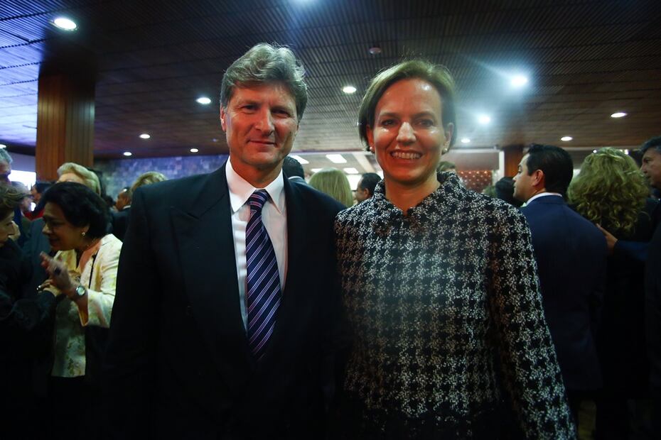 ¿Quiénes son las esposas de los hijos o de los nietos de los ex presidentes de México?