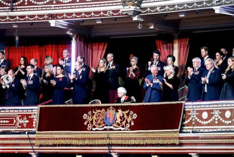 Meghan Markle y el príncipe Harry lejos de la reina Isabel II y los duques de Cambridge