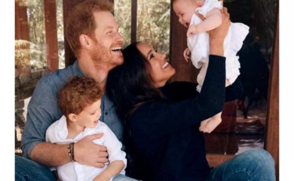 Meghan Markle recula y se aferra a los títulos para sus hijos