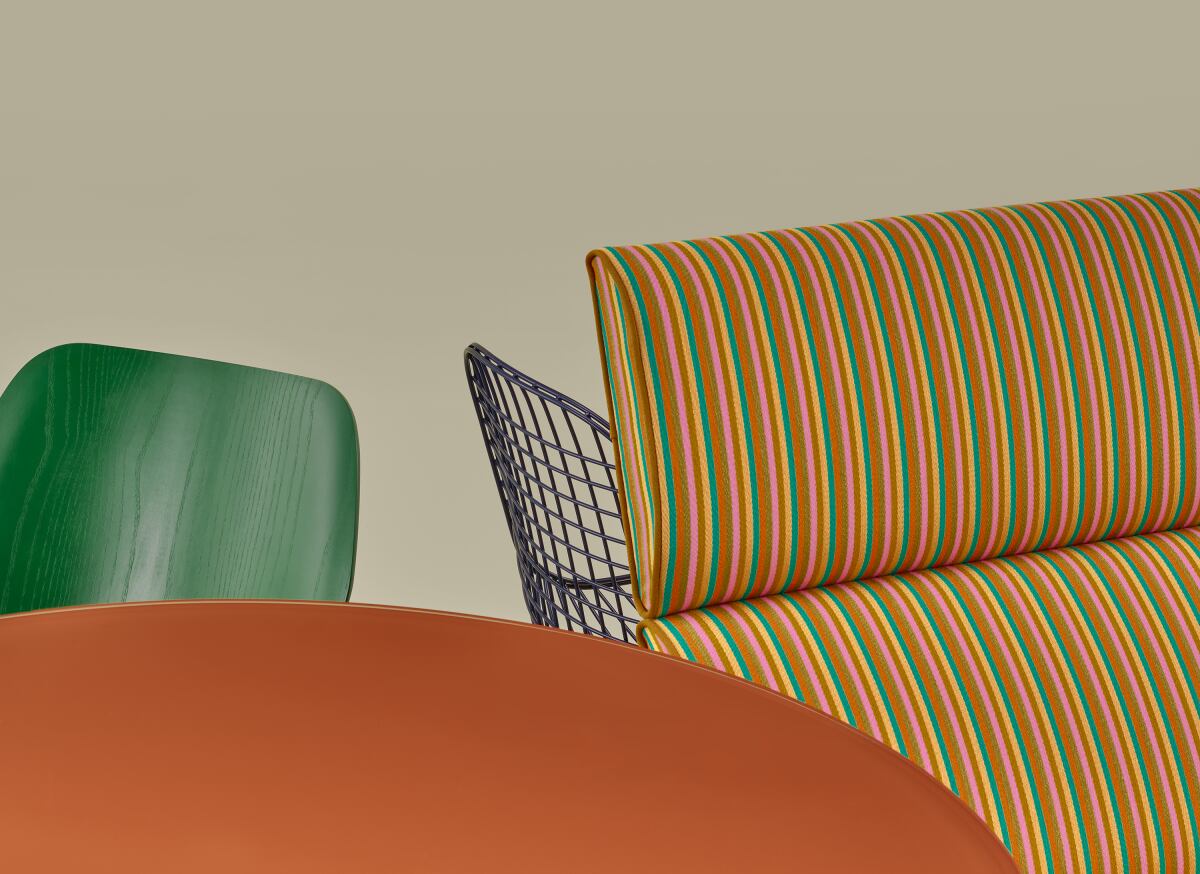 Herman Miller x HAY, oda al color y ocho queridos clásicos