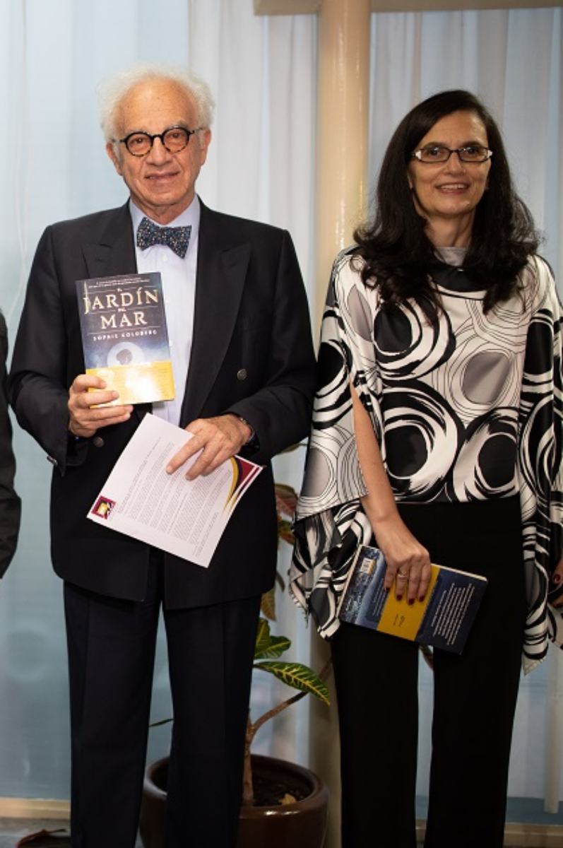 Sophie Goldberg presenta su libro más reciente "El Jardín del Mar"