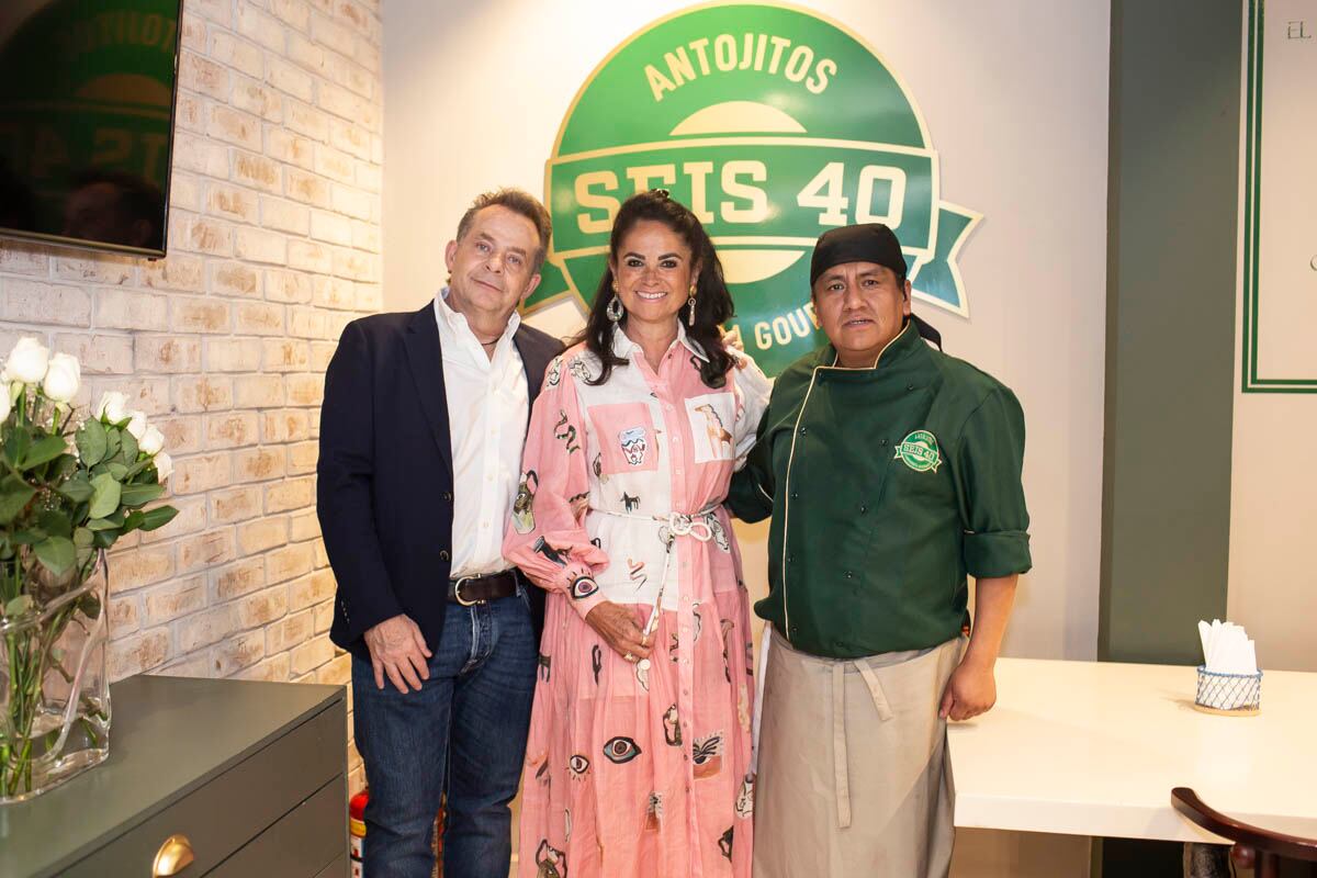 Roberto Álvarez, Perla Díaz de Ealy y Omar Alcauter. Foto: Esteban Torreblanca