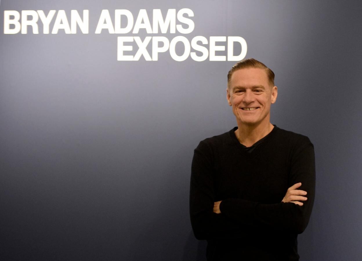 Tunden a Bryan Adams por mensaje "racista" contra chinos y los murciélagos 