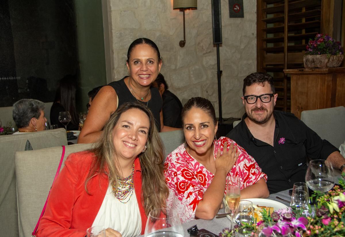 Rous Borbón, Mariela Gómez, Sofía Velasco y Guillermo Villarreal. (Foto: Especial)