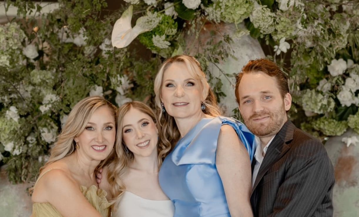 Isamar Gutiérrez, mamá de la novia, Melissa Marroquín, Adriana Ibarra de Bremer, mamá del novio, Carlos Bremer Ibarra / Cortesía